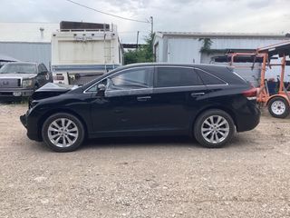 2013 Toyota Venza XLE - Exterior Side Driver Image